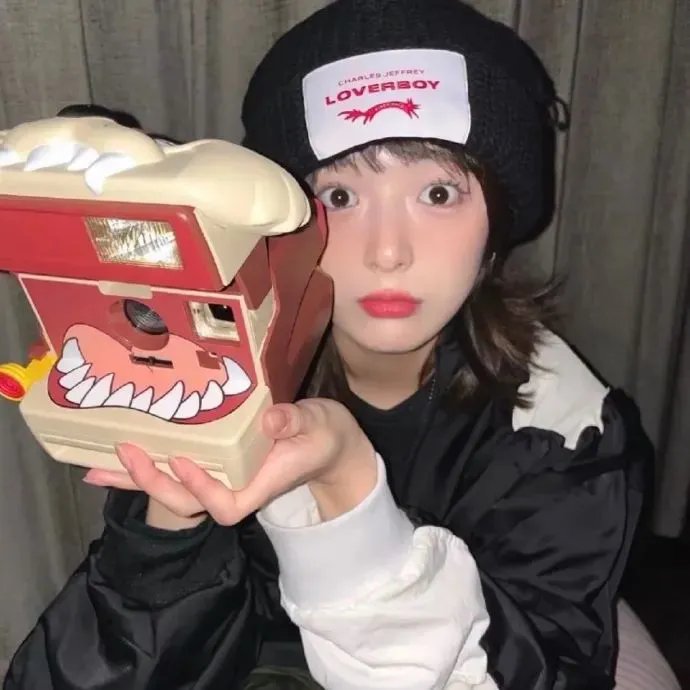 有些女孩这样做